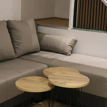 Lägenhet House Ni